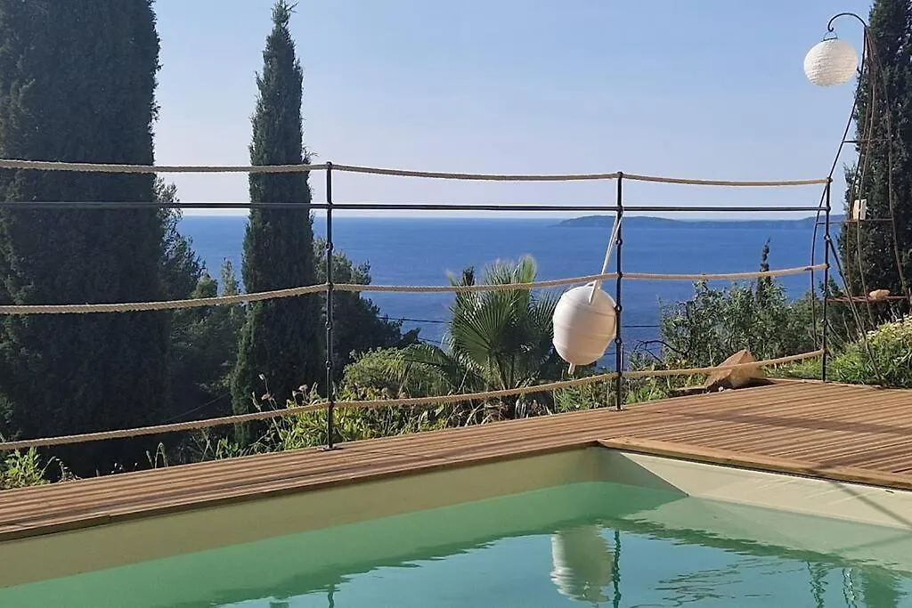 Villa Nouveau ! Pleine Nature Et Vue Mer Au Lavandou Le Lavandou France